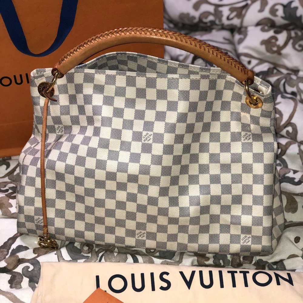 Authentic LV Artsy MM in Damier Azur